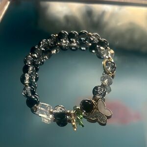 Black & white beaded bracelet